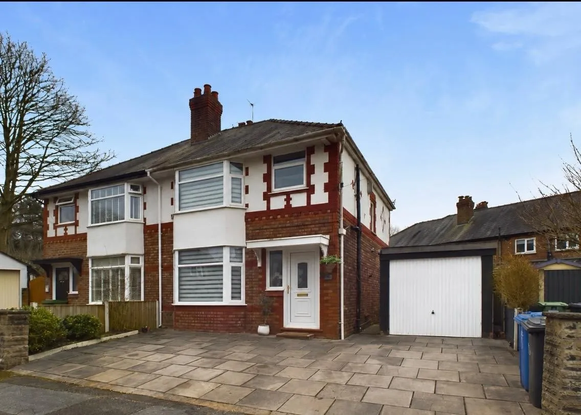3 bed house for sale — Stuart Drive, Stockton Heath, Warrington, WA4