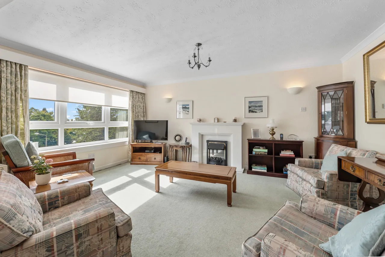 63 Roman Court, Bearsden, G61 2NW, photo 3