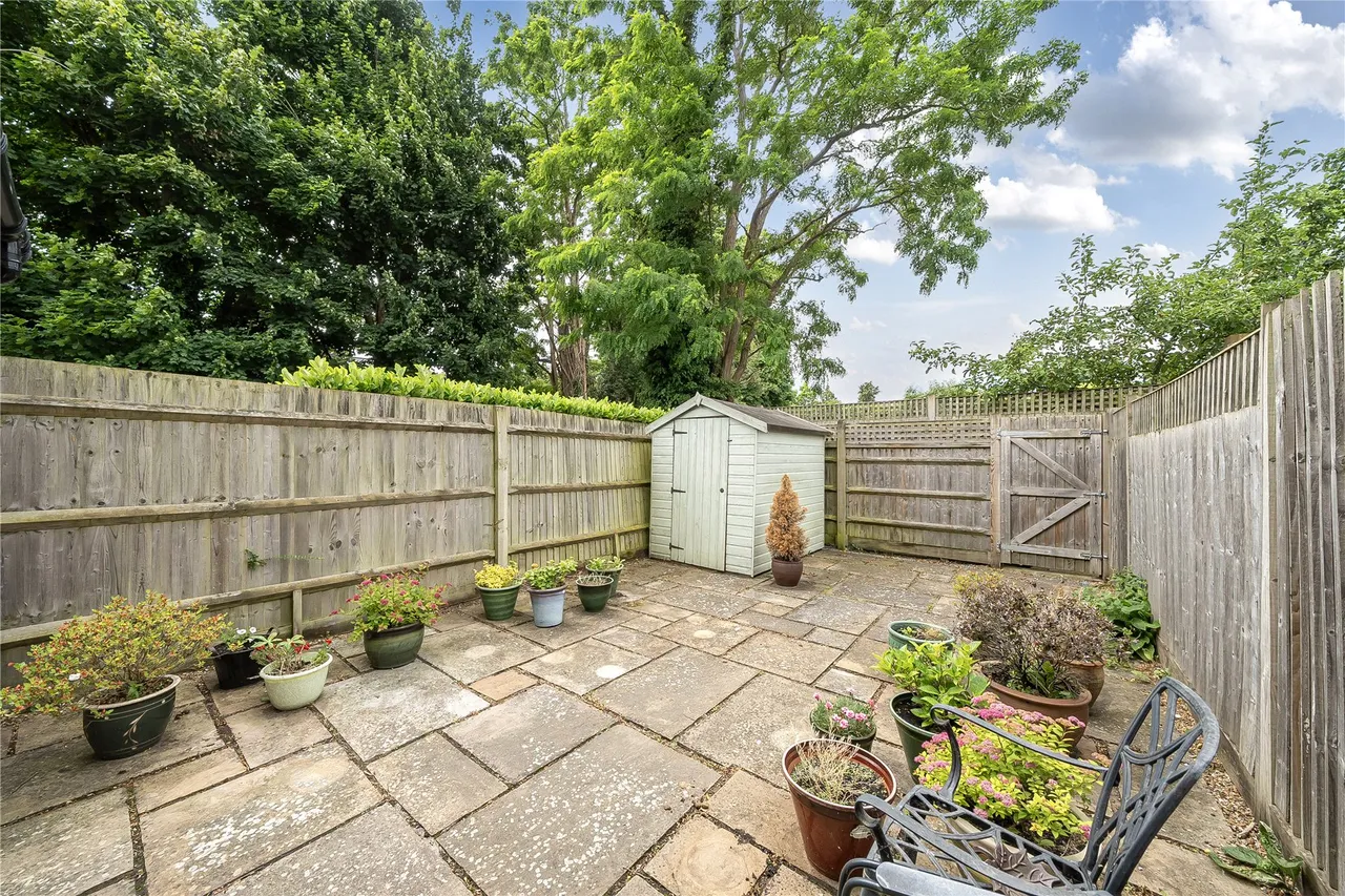 Walsham Mews, Ripley, GU23, photo 17