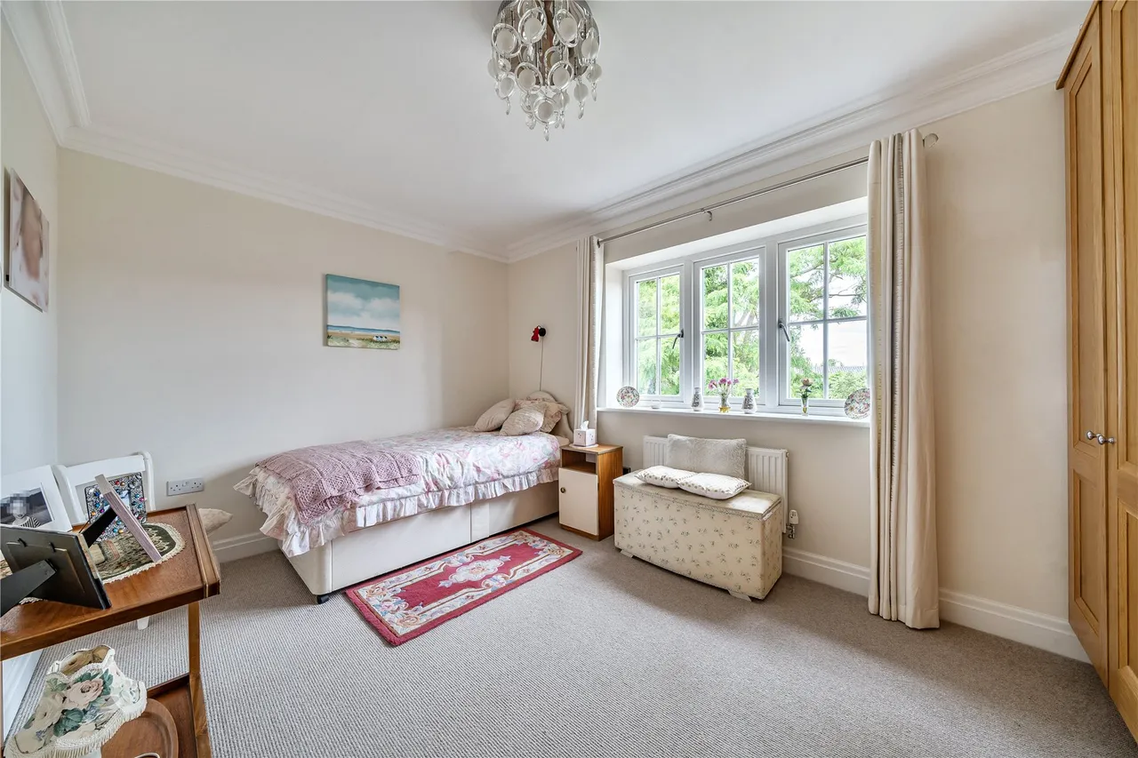 Walsham Mews, Ripley, GU23, photo 10