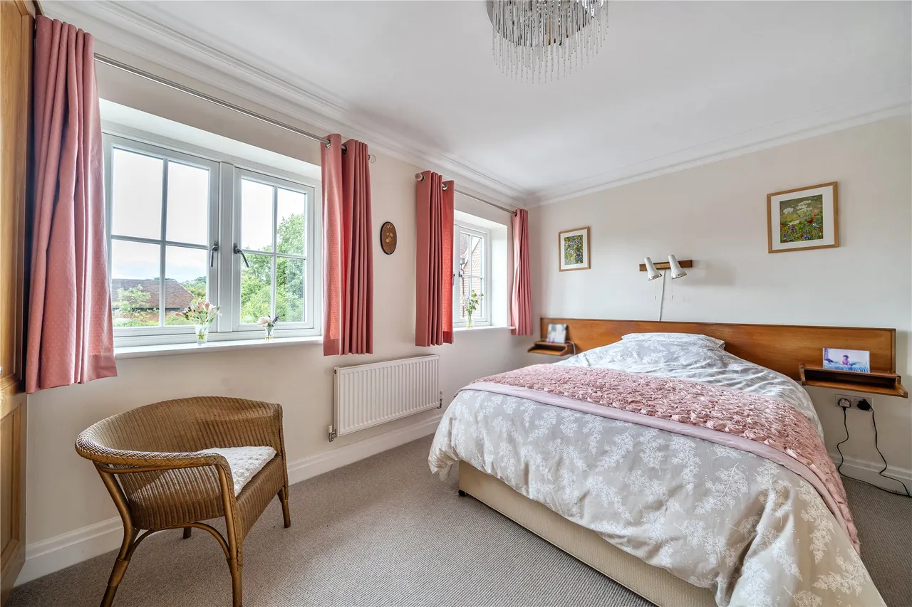 Walsham Mews, Ripley, GU23, photo 9