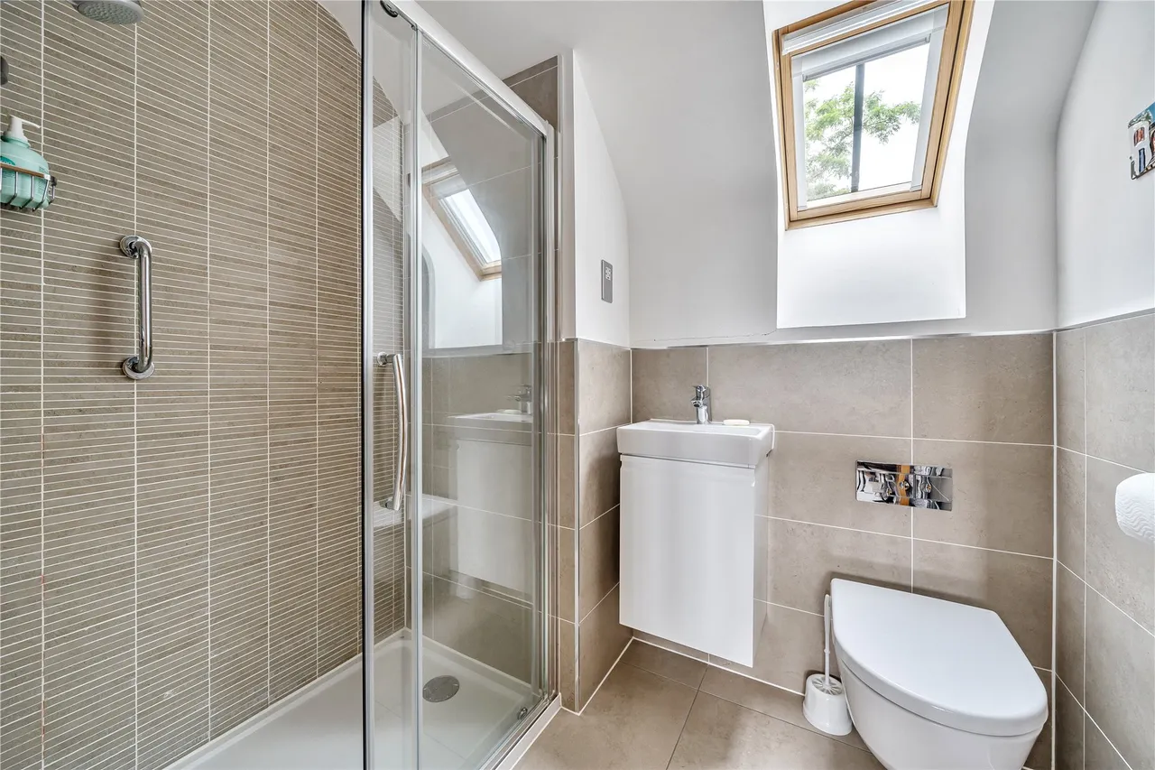 Walsham Mews, Ripley, GU23, photo 14