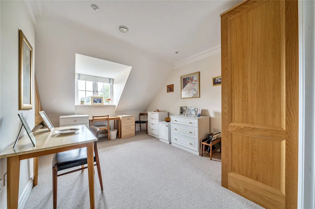 Walsham Mews, Ripley, GU23, photo 12