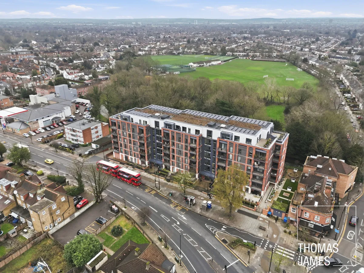 London, N21, photo 12