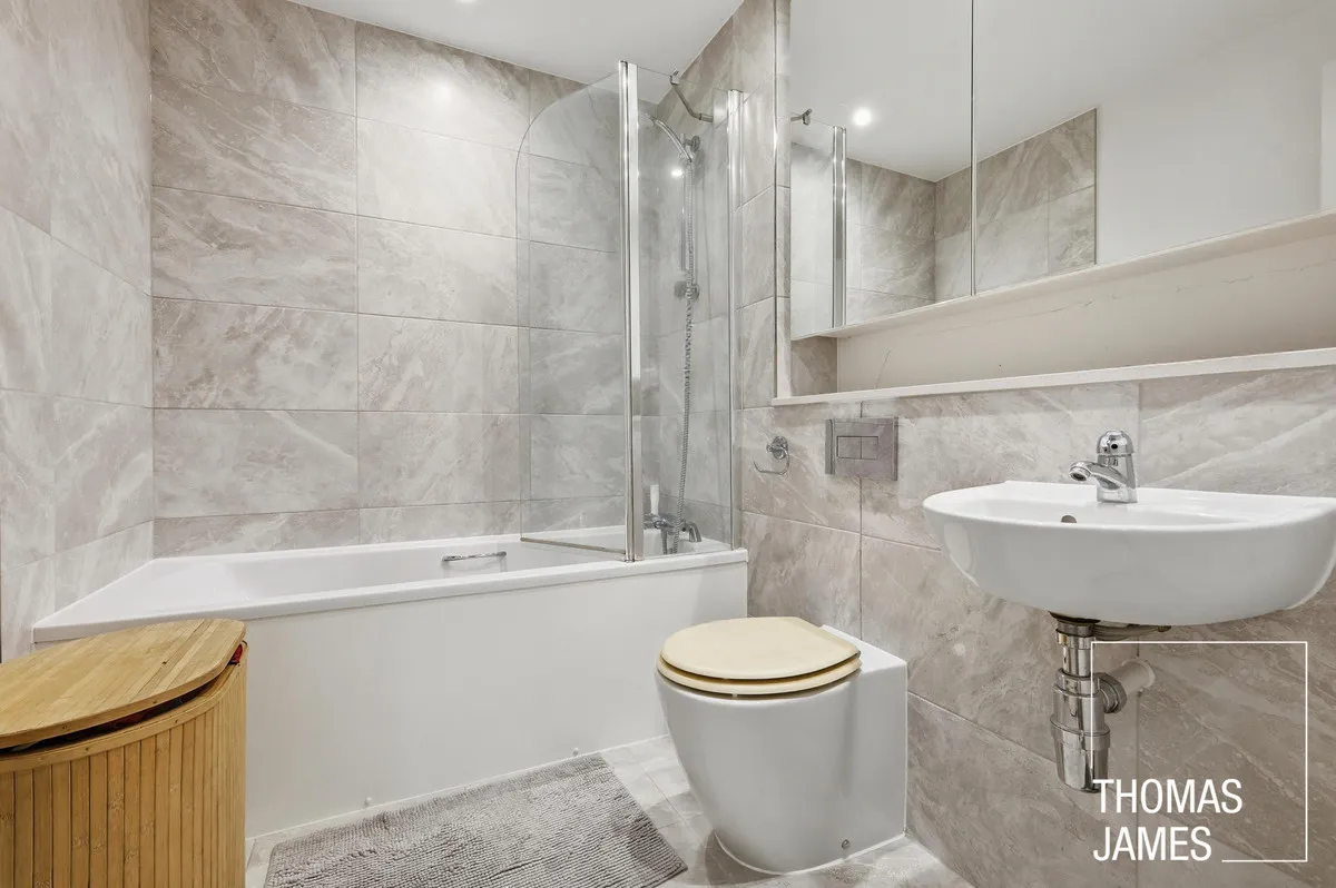 London, N21, photo 10