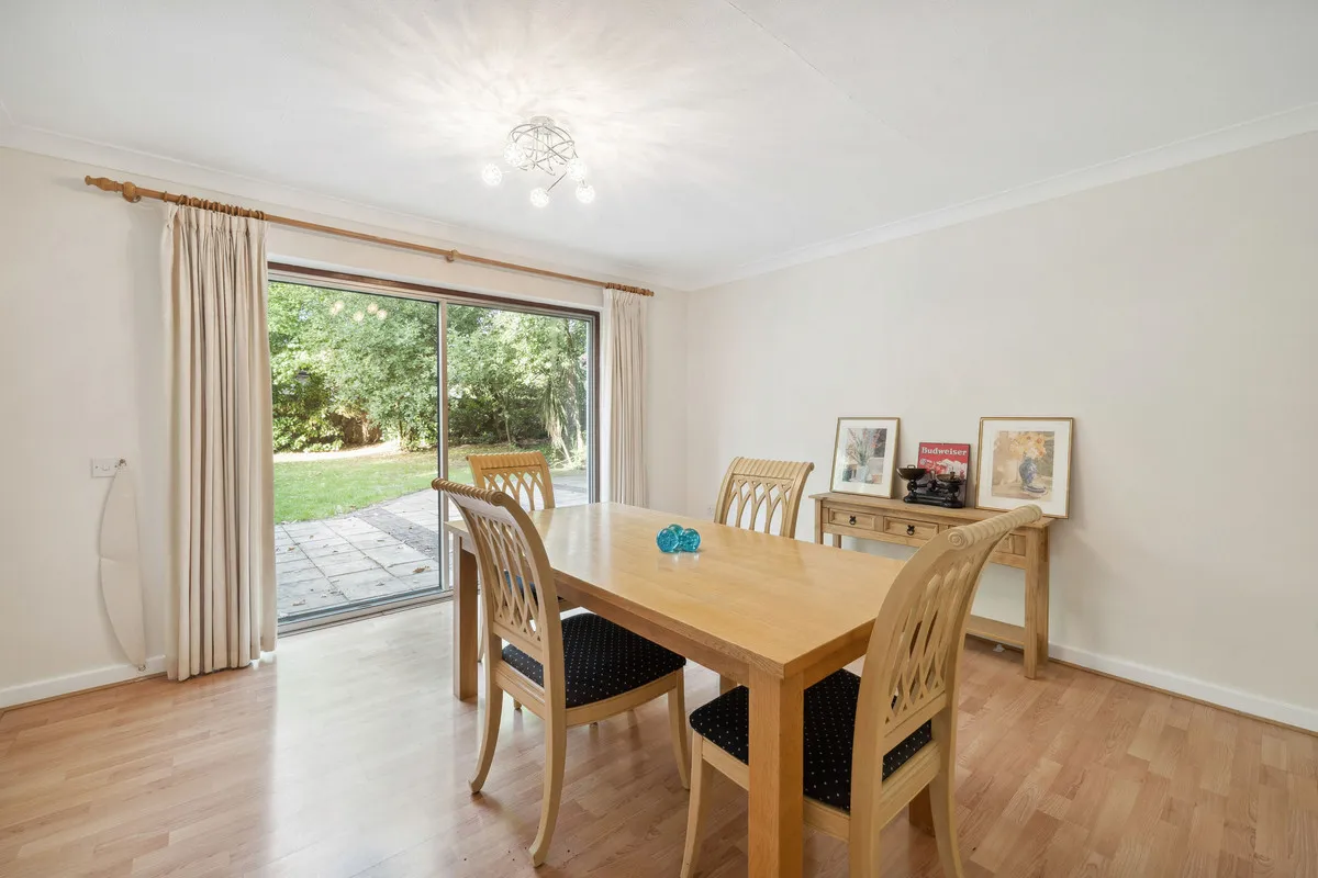 Littleworth Lane, Esher, KT10, photo 9