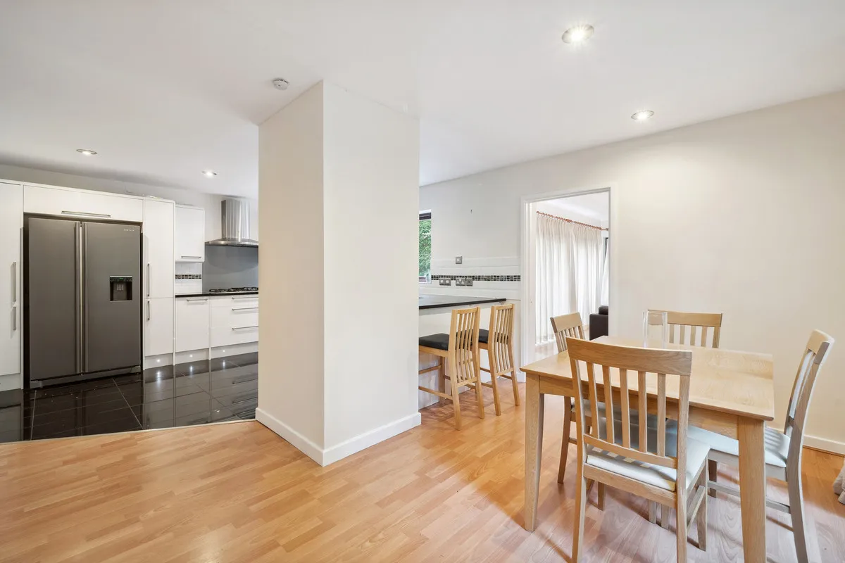 Littleworth Lane, Esher, KT10, photo 11