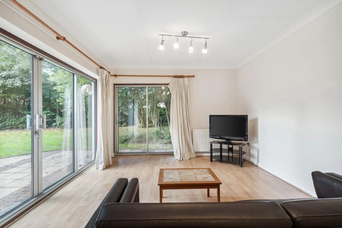Littleworth Lane, Esher, KT10, photo 13