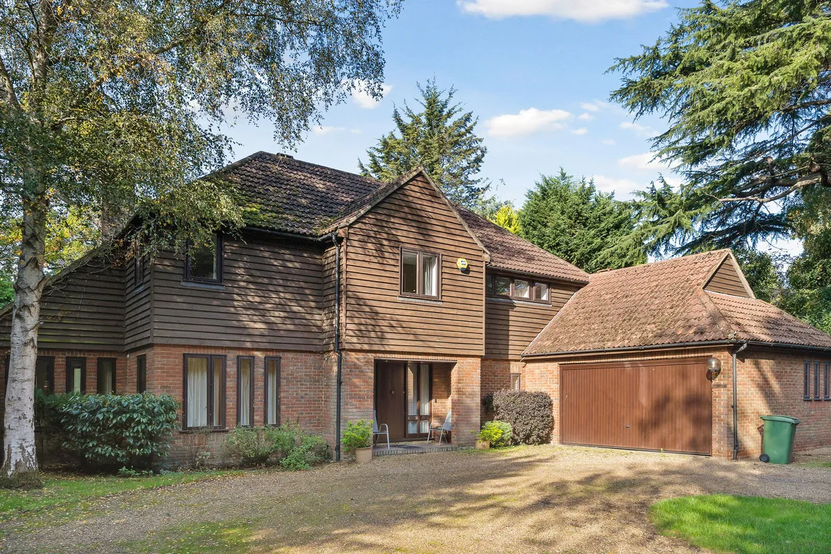 Littleworth Lane, Esher, KT10, photo 2