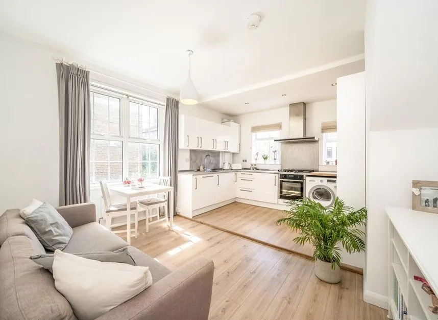 Aristotle Road, Clapham, SW4, photo 3