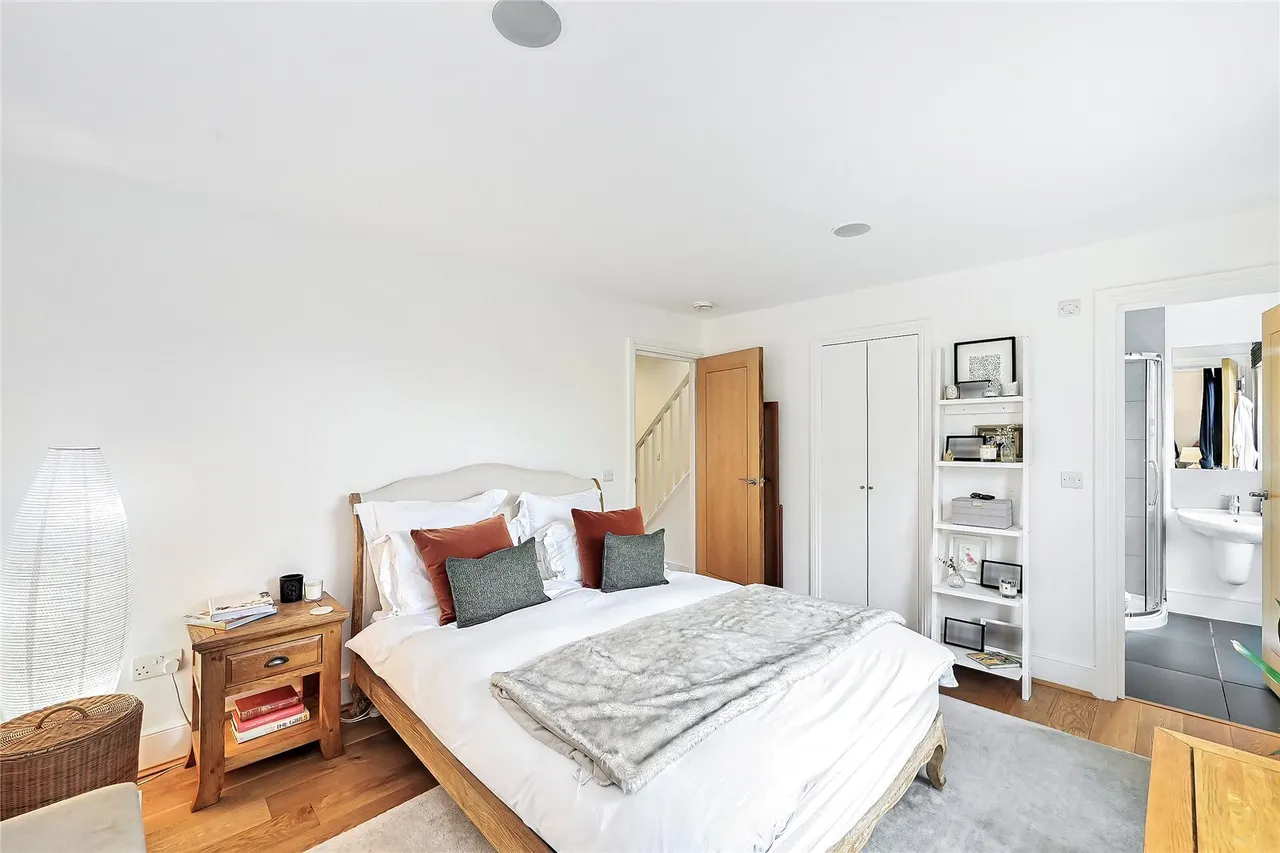 Culvert Road, London, SW11, photo 3