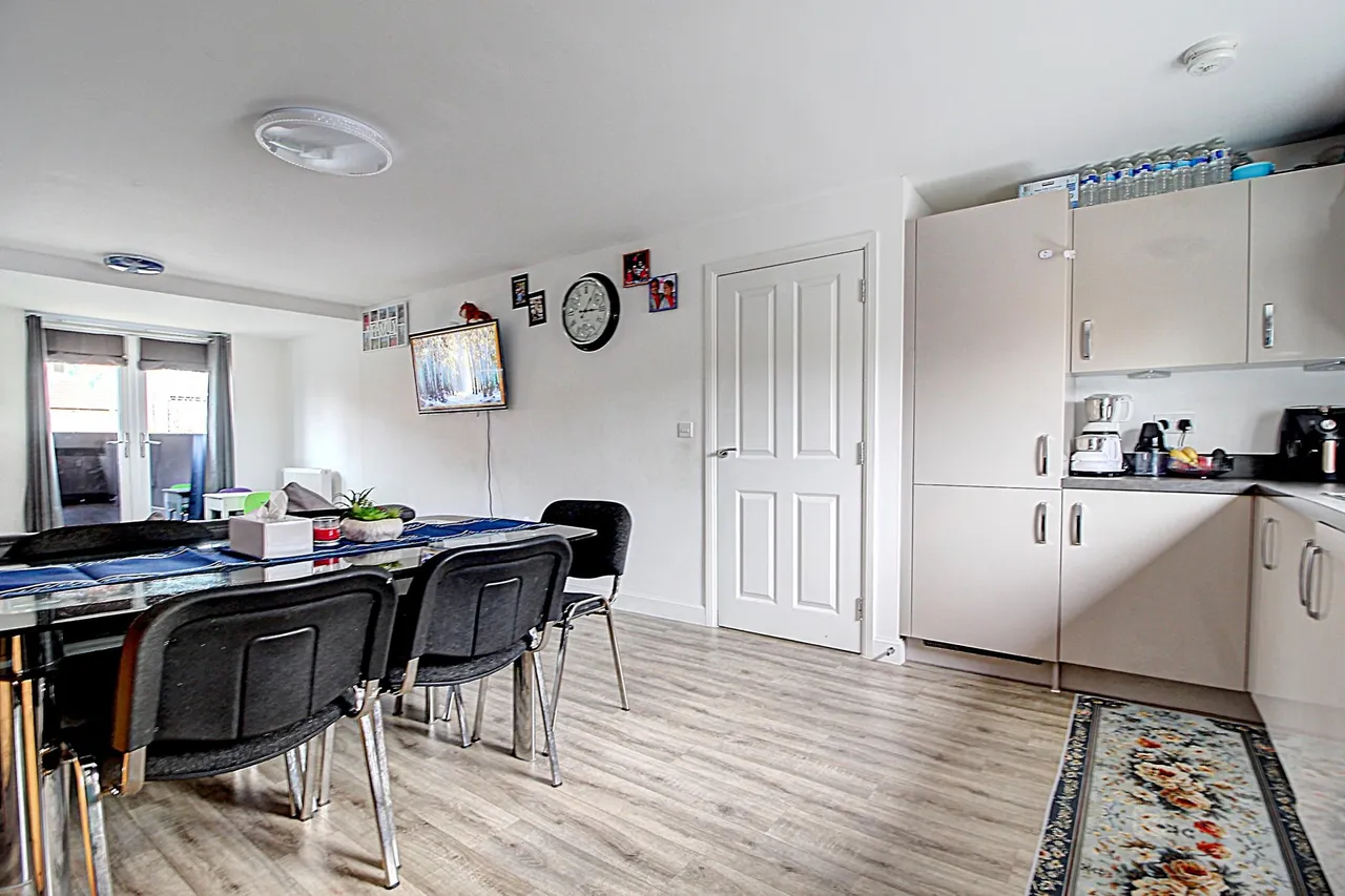 Condor Way, Basingstoke, RG24, photo 5