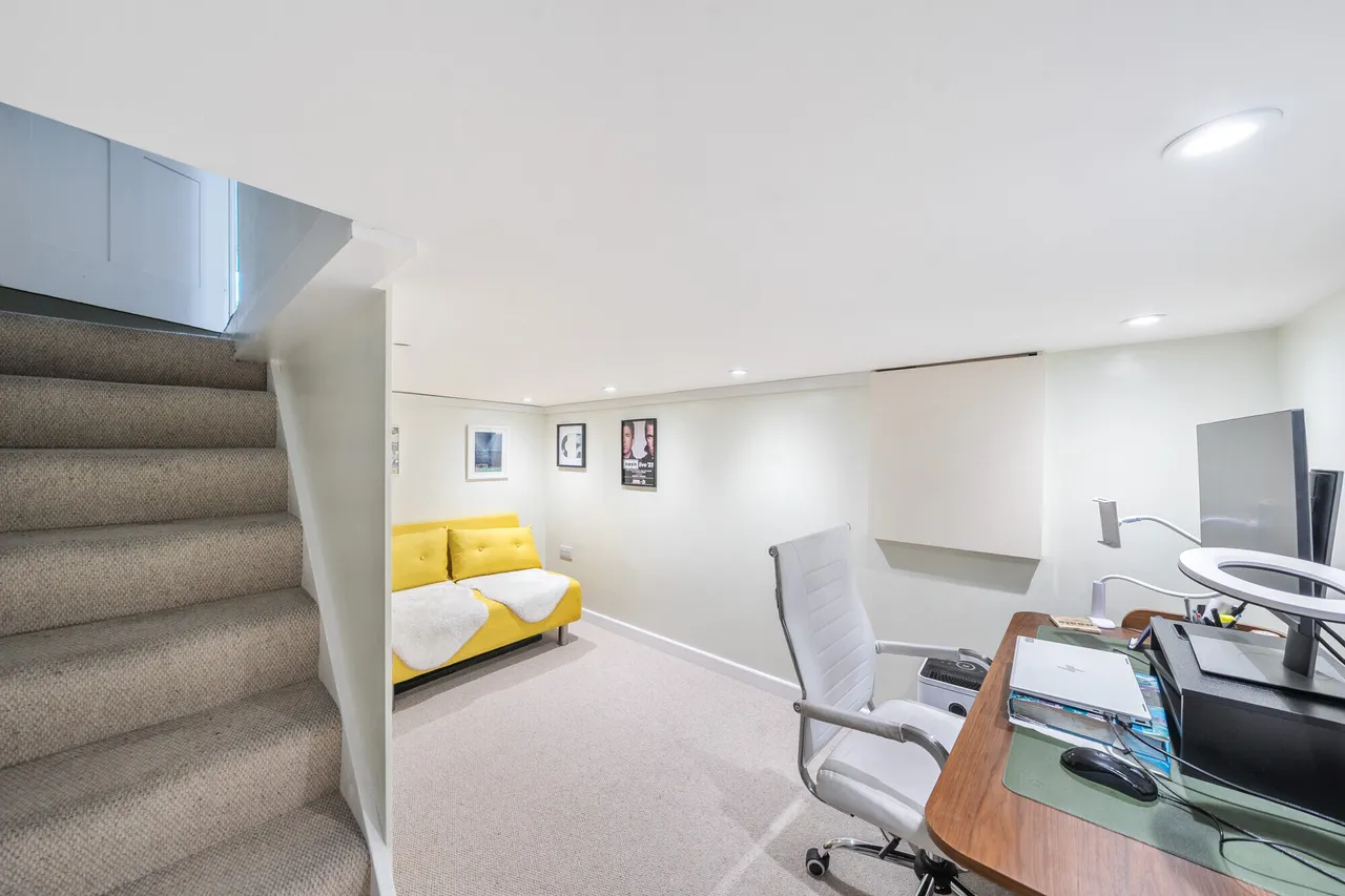 Watton Road, Ware, SG12, photo 9