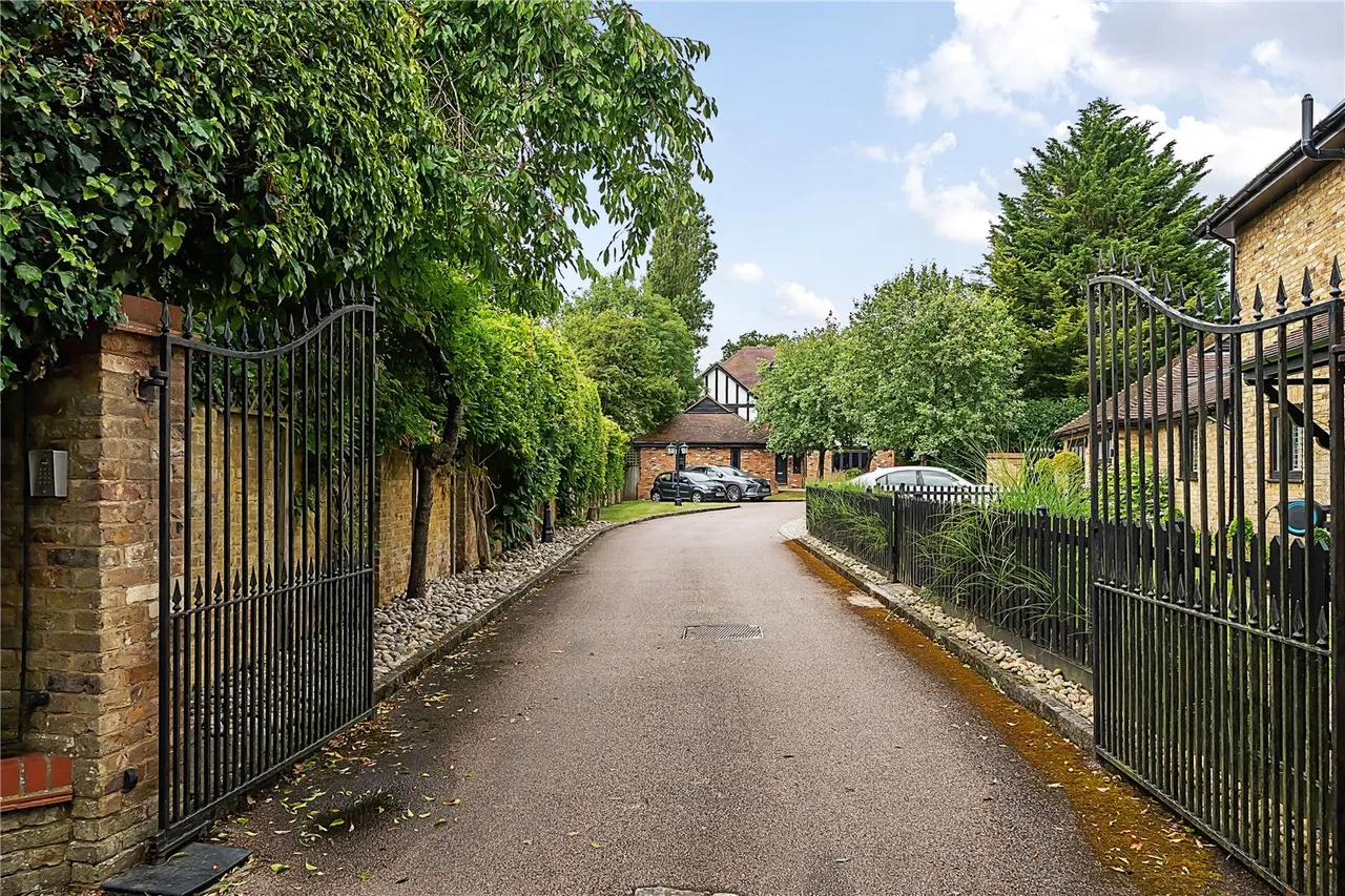 Lynford Close, Arkley, Herts, EN5 3HQ, photo 6