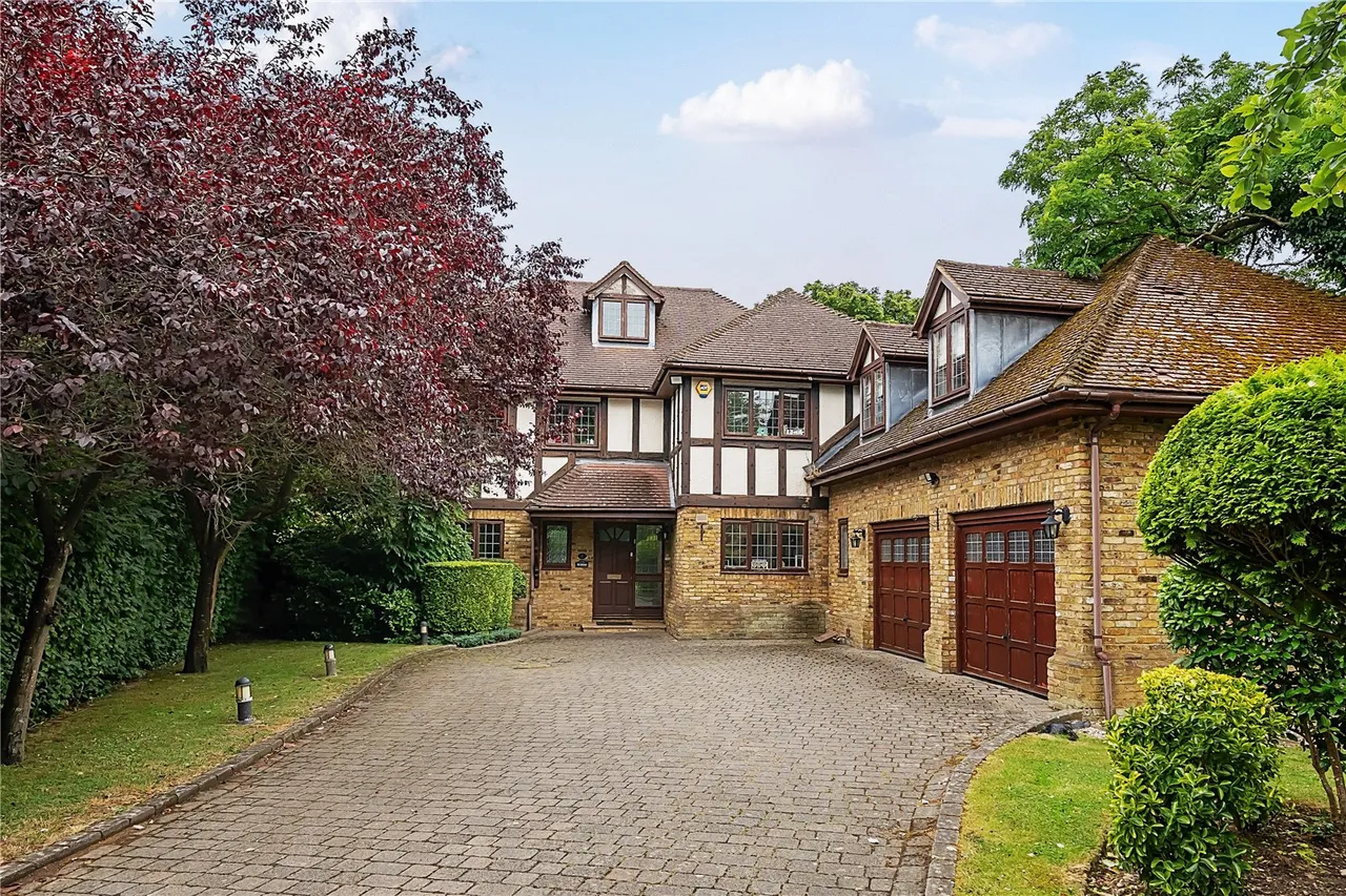 6 bed house for sale — Lynford Close, Arkley, Herts, EN5 3HQ