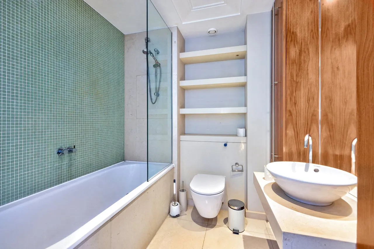 Fairmont Avenue, London, E14, photo 13