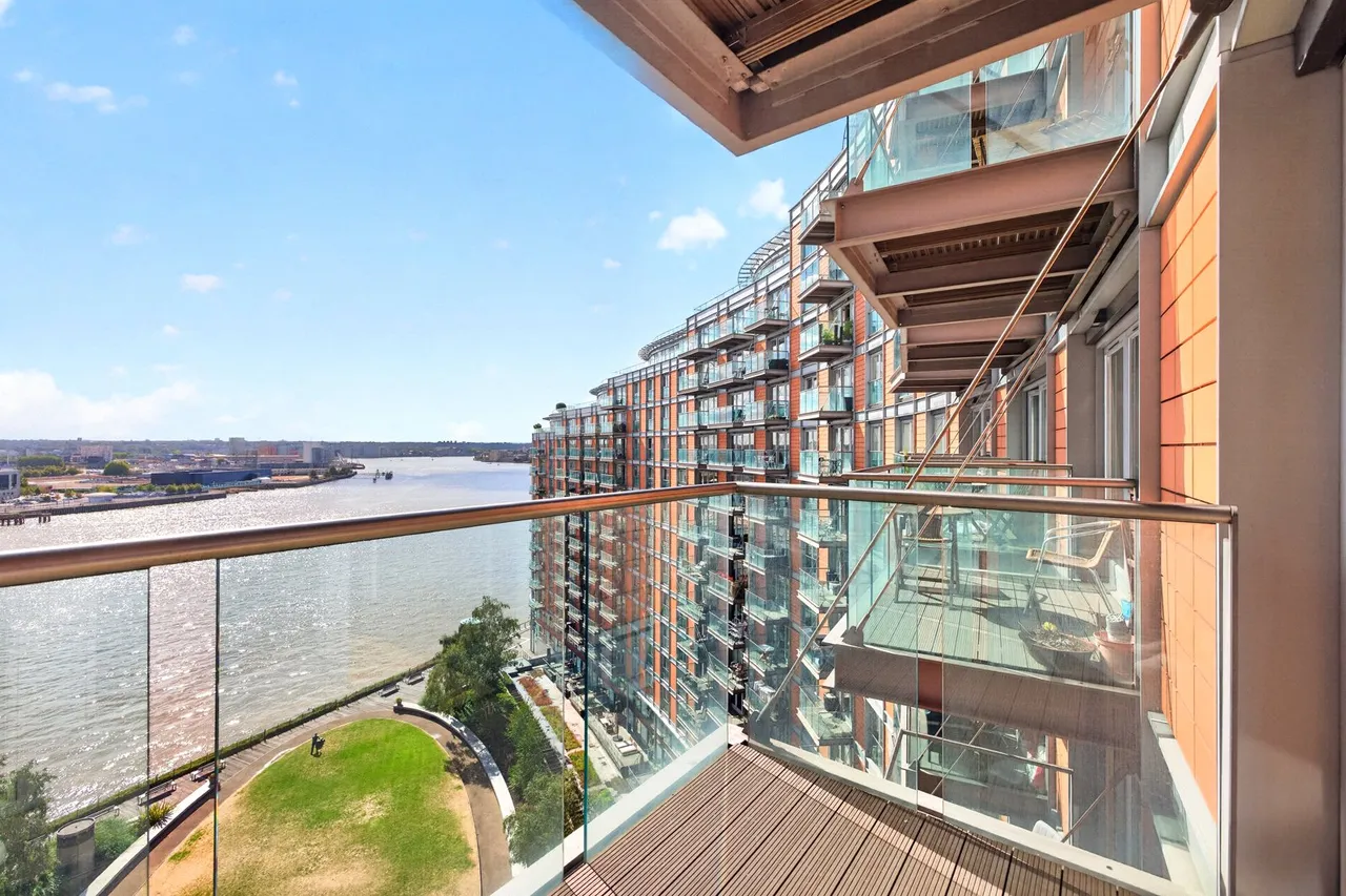 Fairmont Avenue, London, E14, photo 5