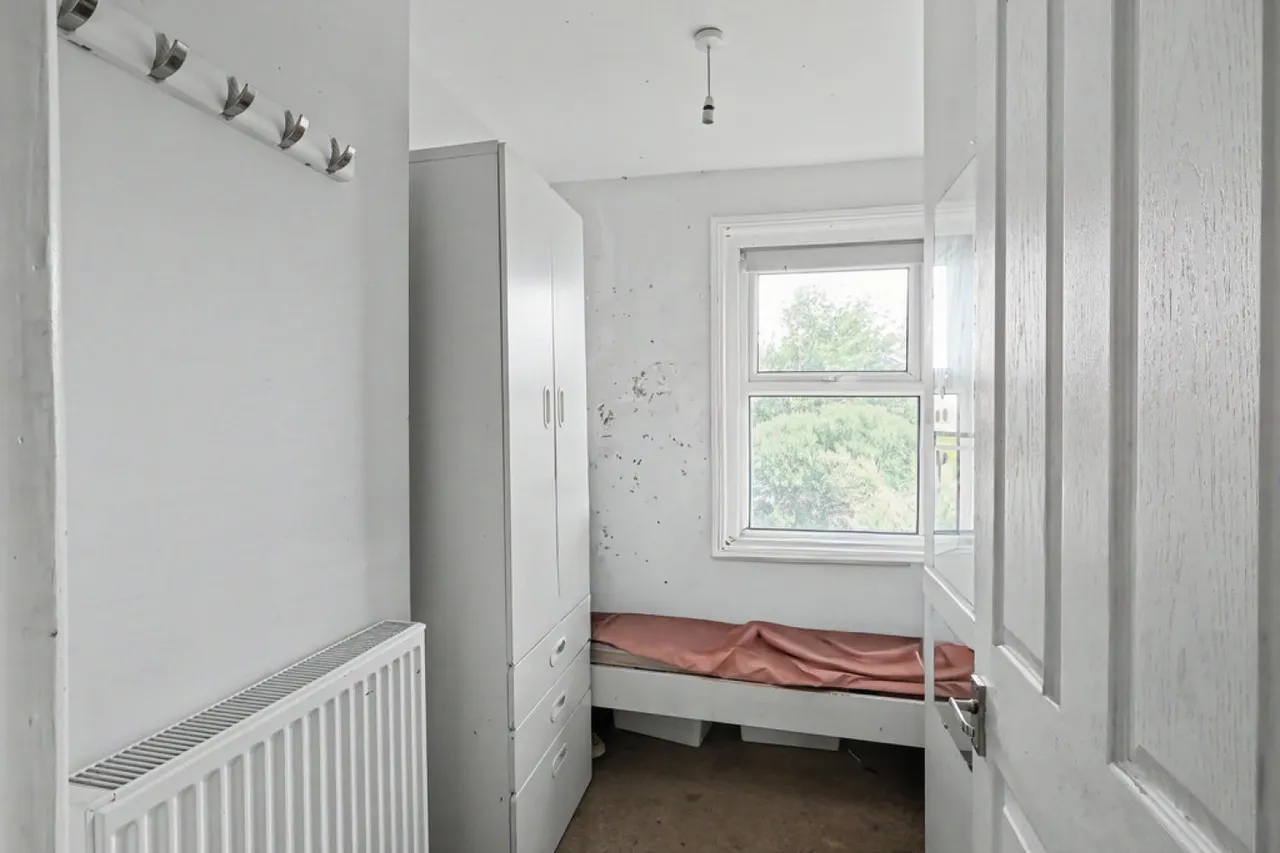 Douglas Road, Parkstone, photo 12