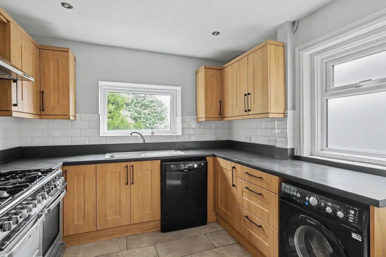 Douglas Road, Parkstone, photo 7