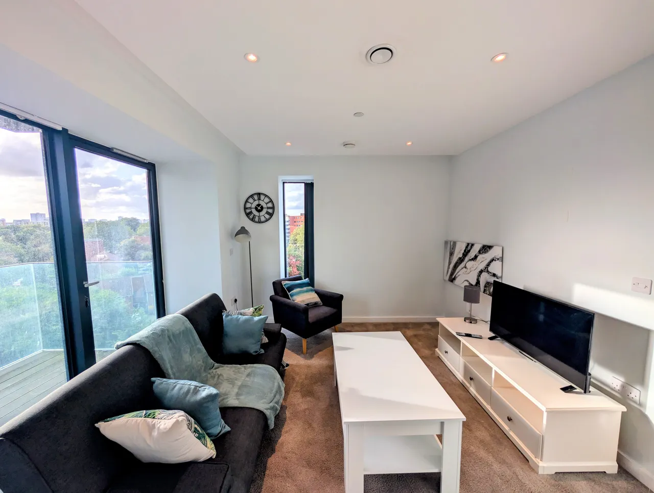 2 bed flat to rent, Local Blackfriars, M3