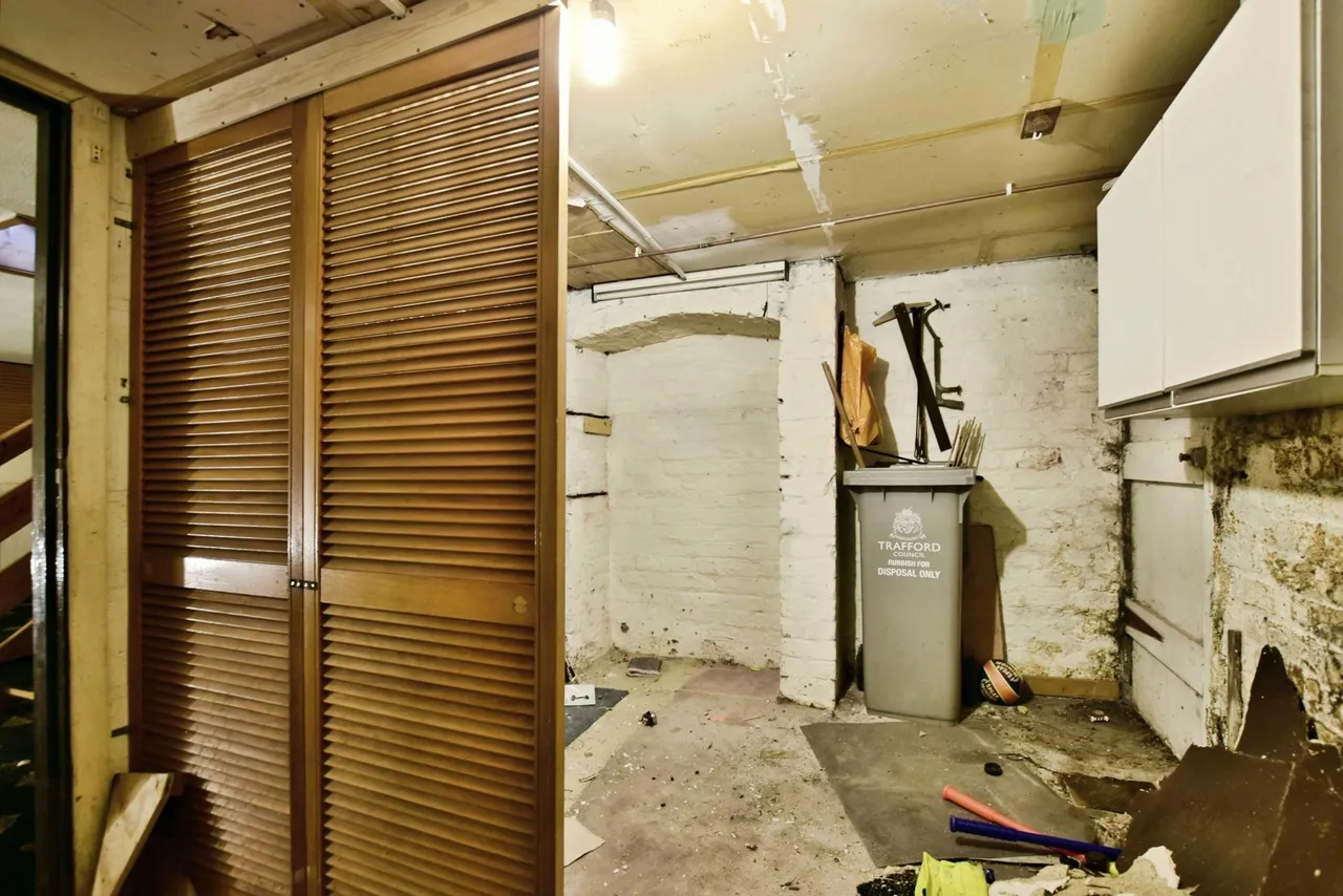 Borough Road, Altrincham, WA15, photo 19