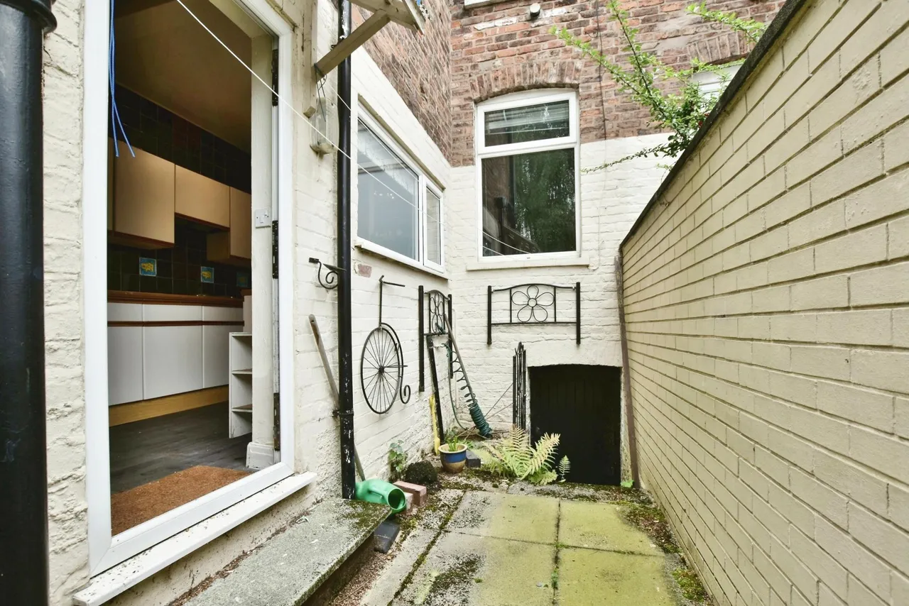 Borough Road, Altrincham, WA15, photo 20