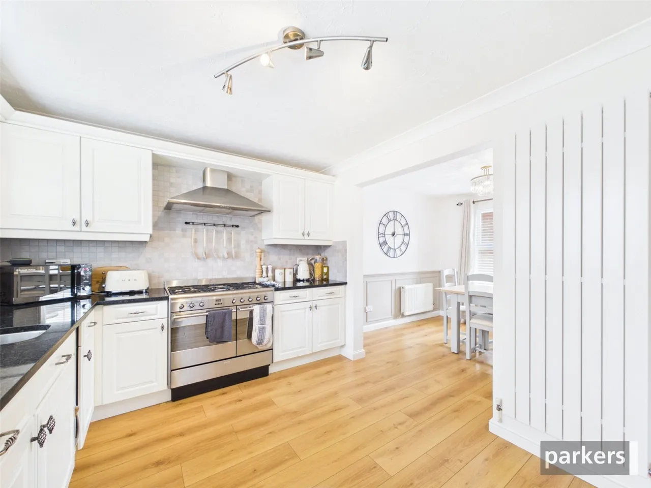 Hurricane Way, Woodley, RG5, photo 4