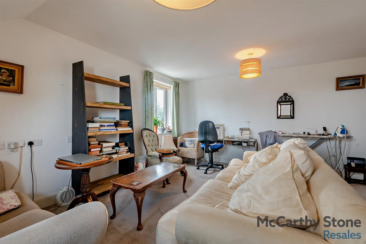 Hawthorn Road, Bognor Regis, PO21, photo 5