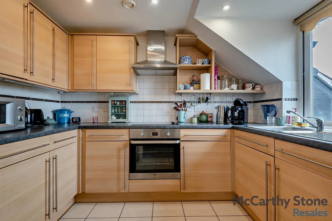 Hawthorn Road, Bognor Regis, PO21, photo 2