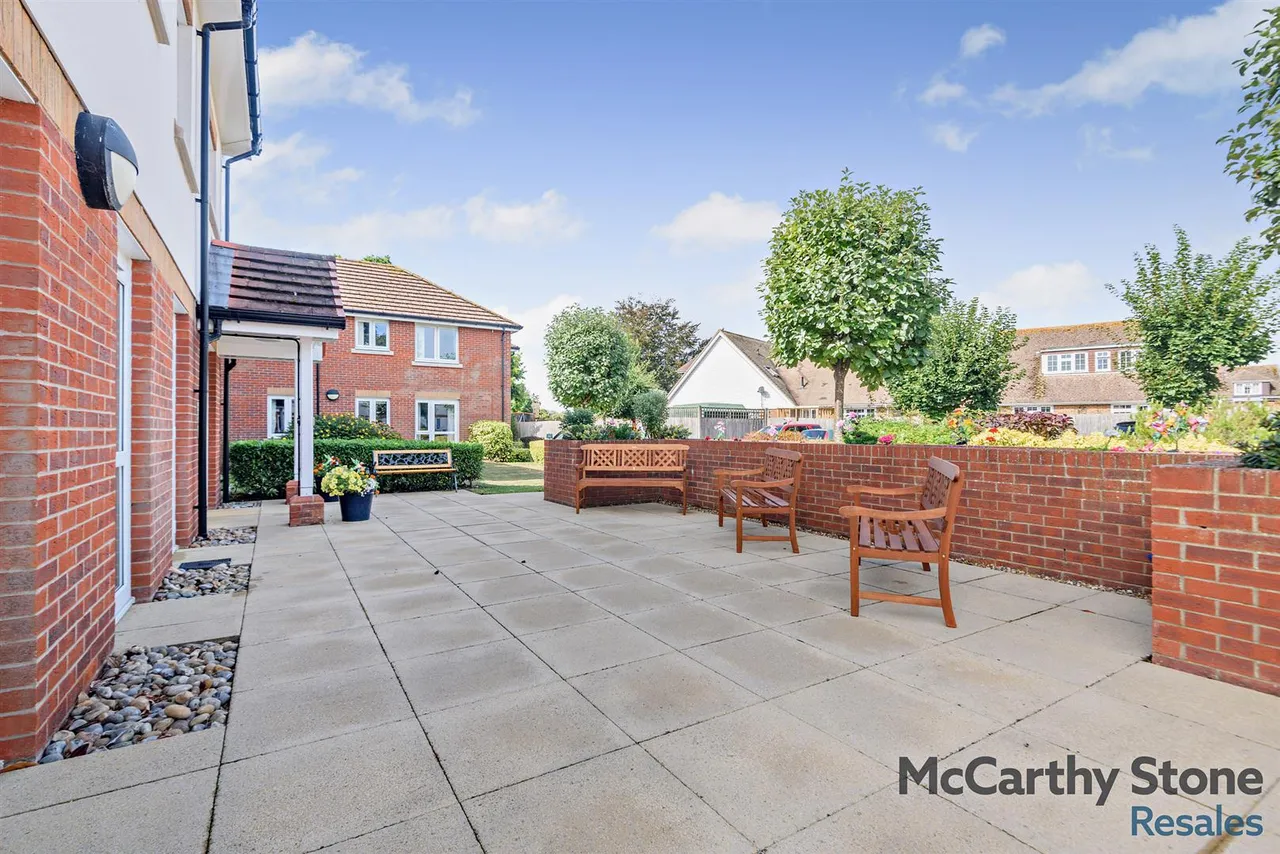 Hawthorn Road, Bognor Regis, PO21, photo 16
