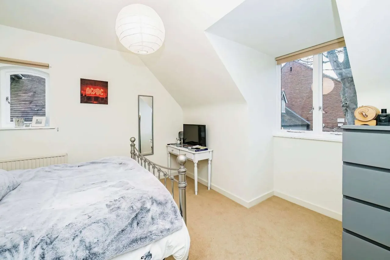 High Street, Marlow, SL7, photo 9