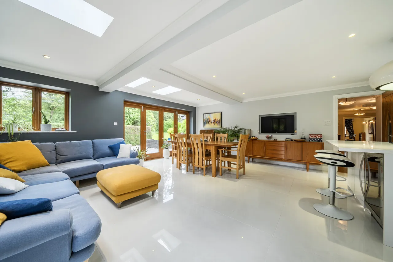 Wildgoose Drive, Horsham, RH12, photo 3
