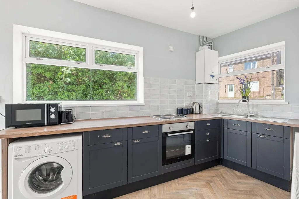 Cefn Road, Bonymaen, Swansea, West Glamorgan, SA1 7HH, photo 4