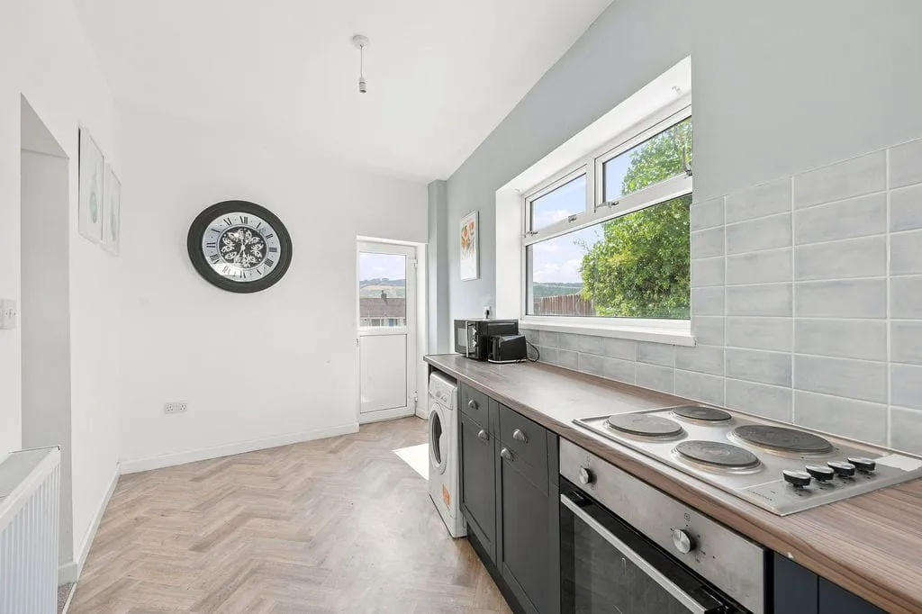 Cefn Road, Bonymaen, Swansea, West Glamorgan, SA1 7HH, photo 7