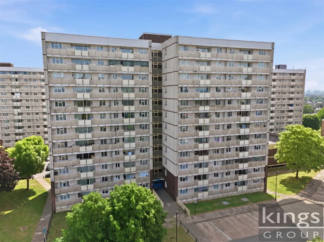 2 bed flat for sale, Cedar Road, Enfield