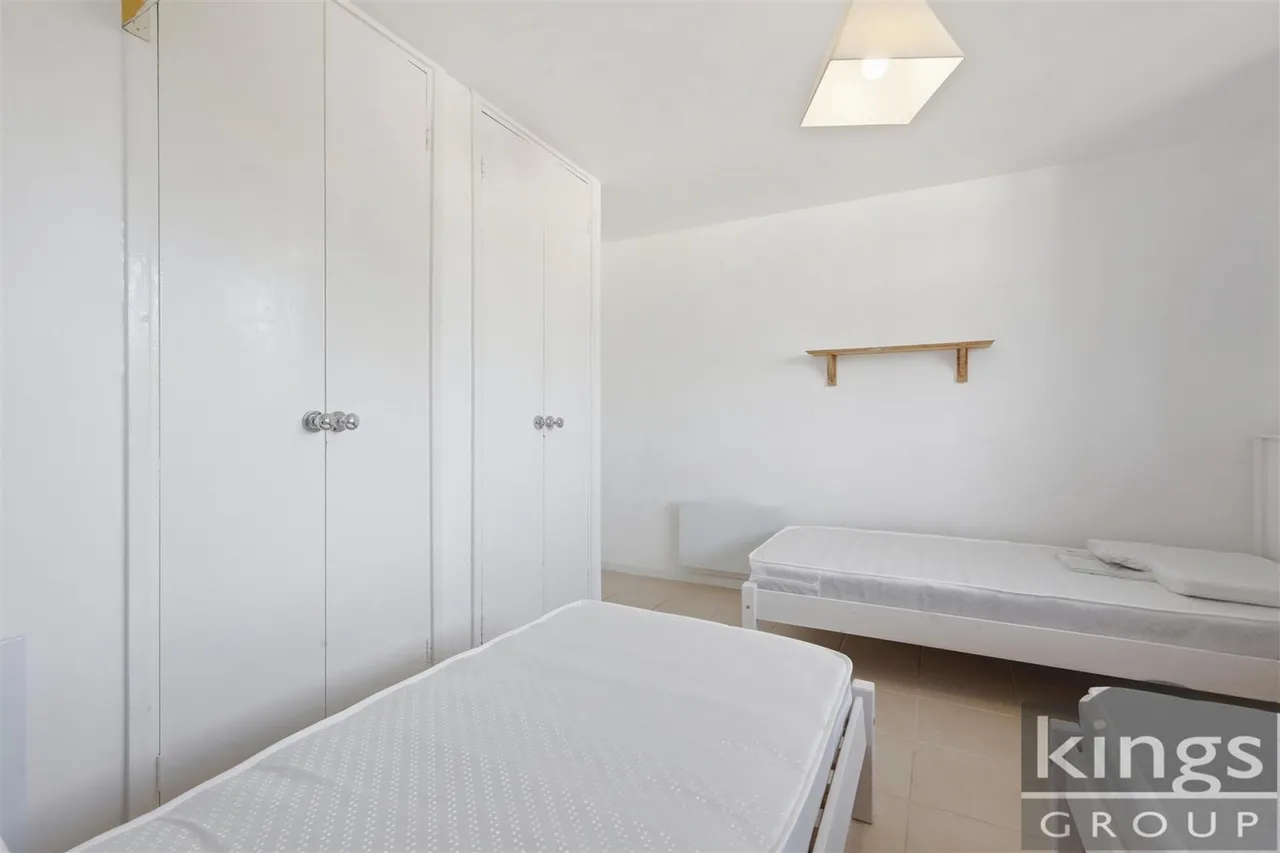 Cedar Road, Enfield, photo 9