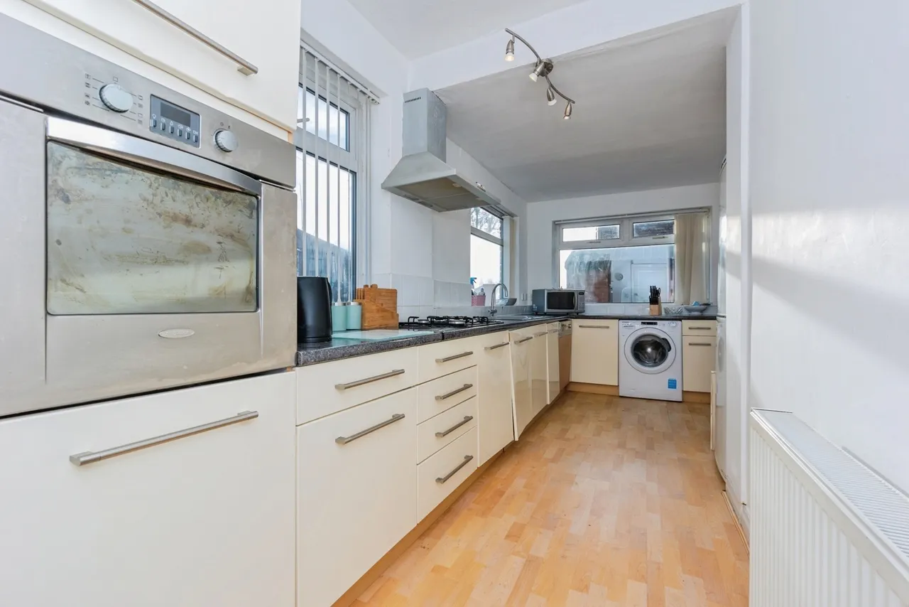 Bedford Road, Firswood, M16, photo 7