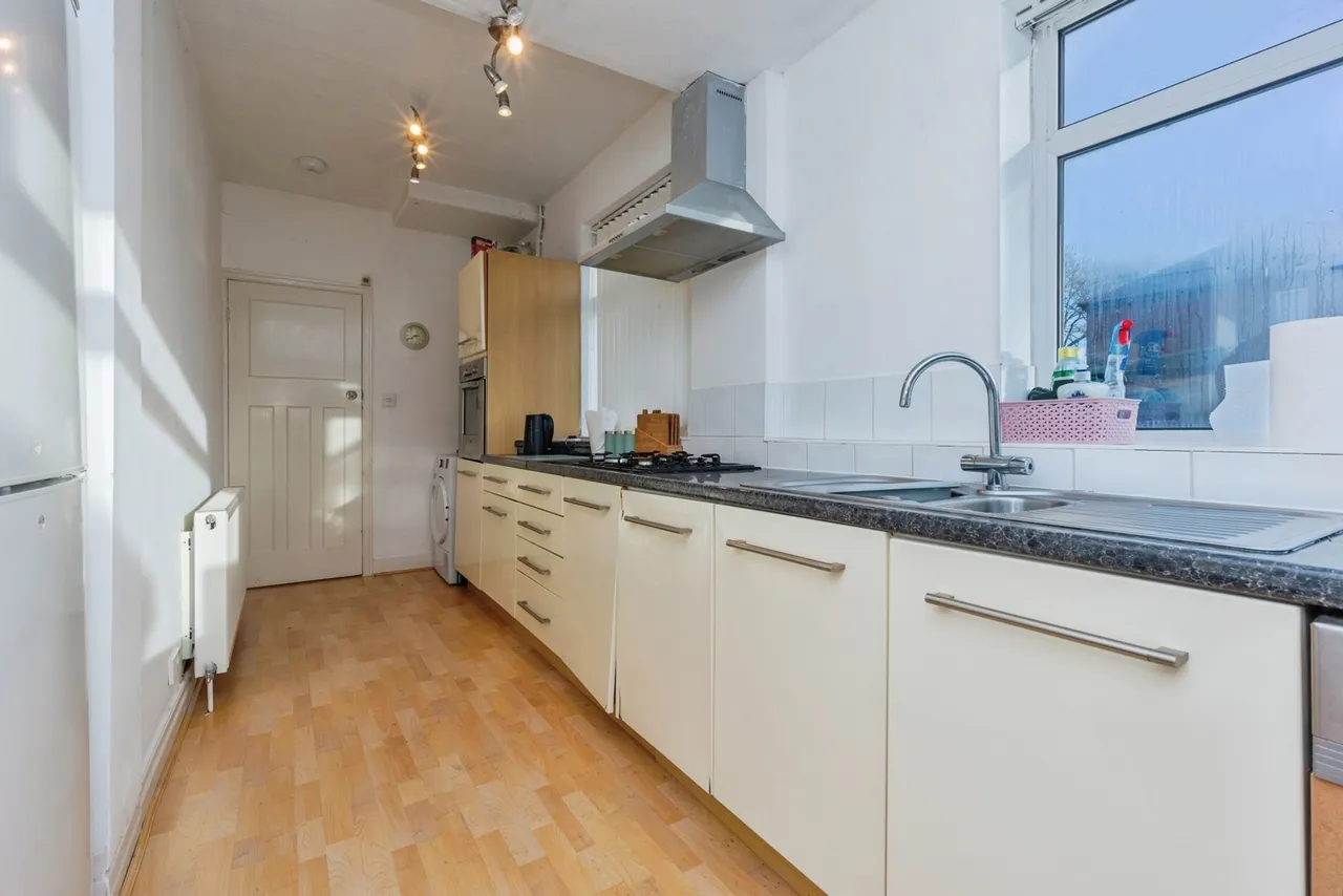 Bedford Road, Firswood, M16, photo 8