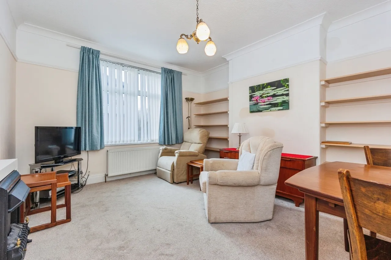 Bedford Road, Firswood, M16, photo 2