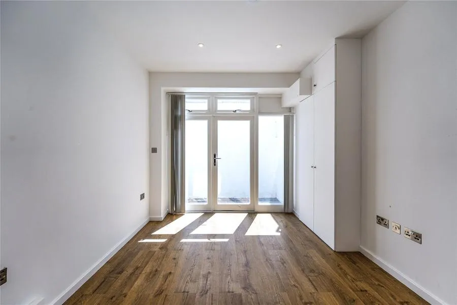 Rowhill Road, London, E5, photo 9