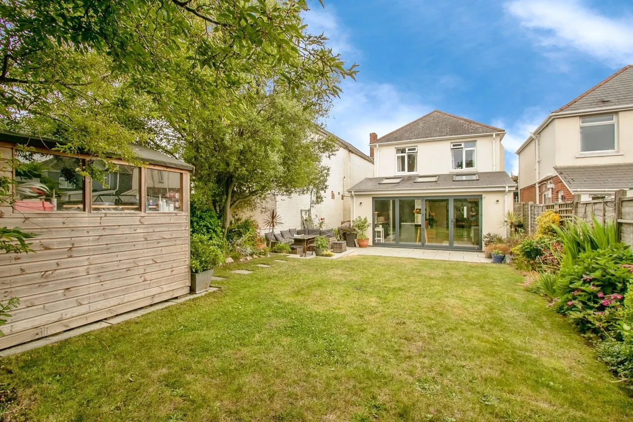 Ashmore Crescent, Poole, BH15, photo 8