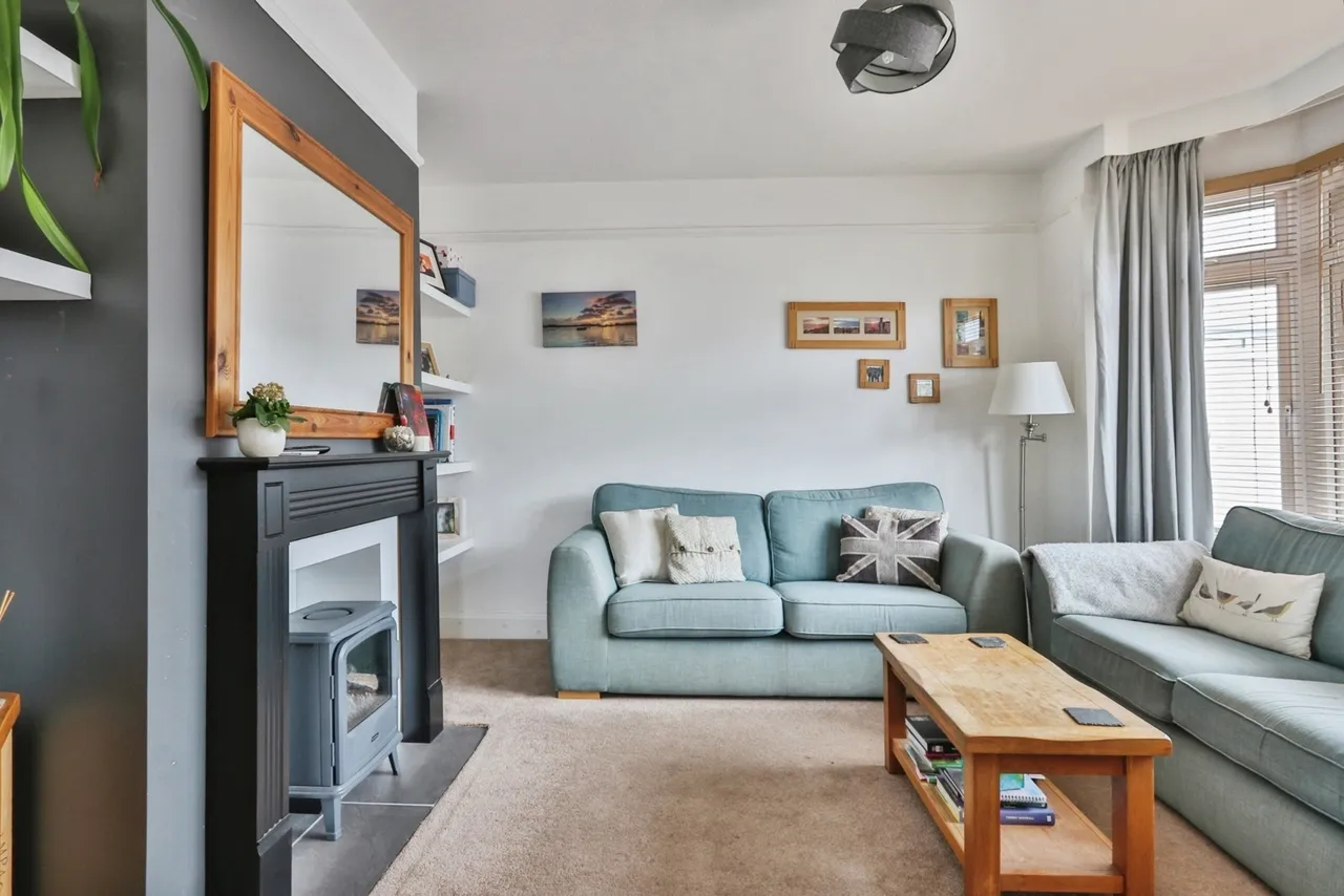Ashmore Crescent, Poole, BH15, photo 10
