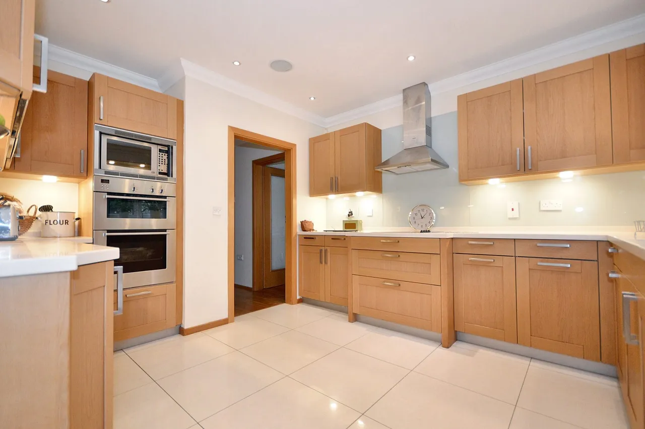 Chacombe Place, Beaconsfield, HP9, photo 15