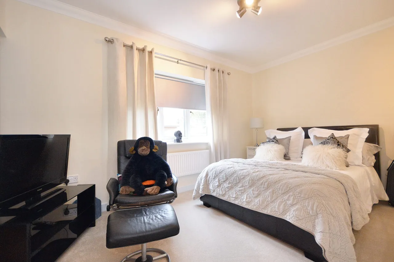 Chacombe Place, Beaconsfield, HP9, photo 11