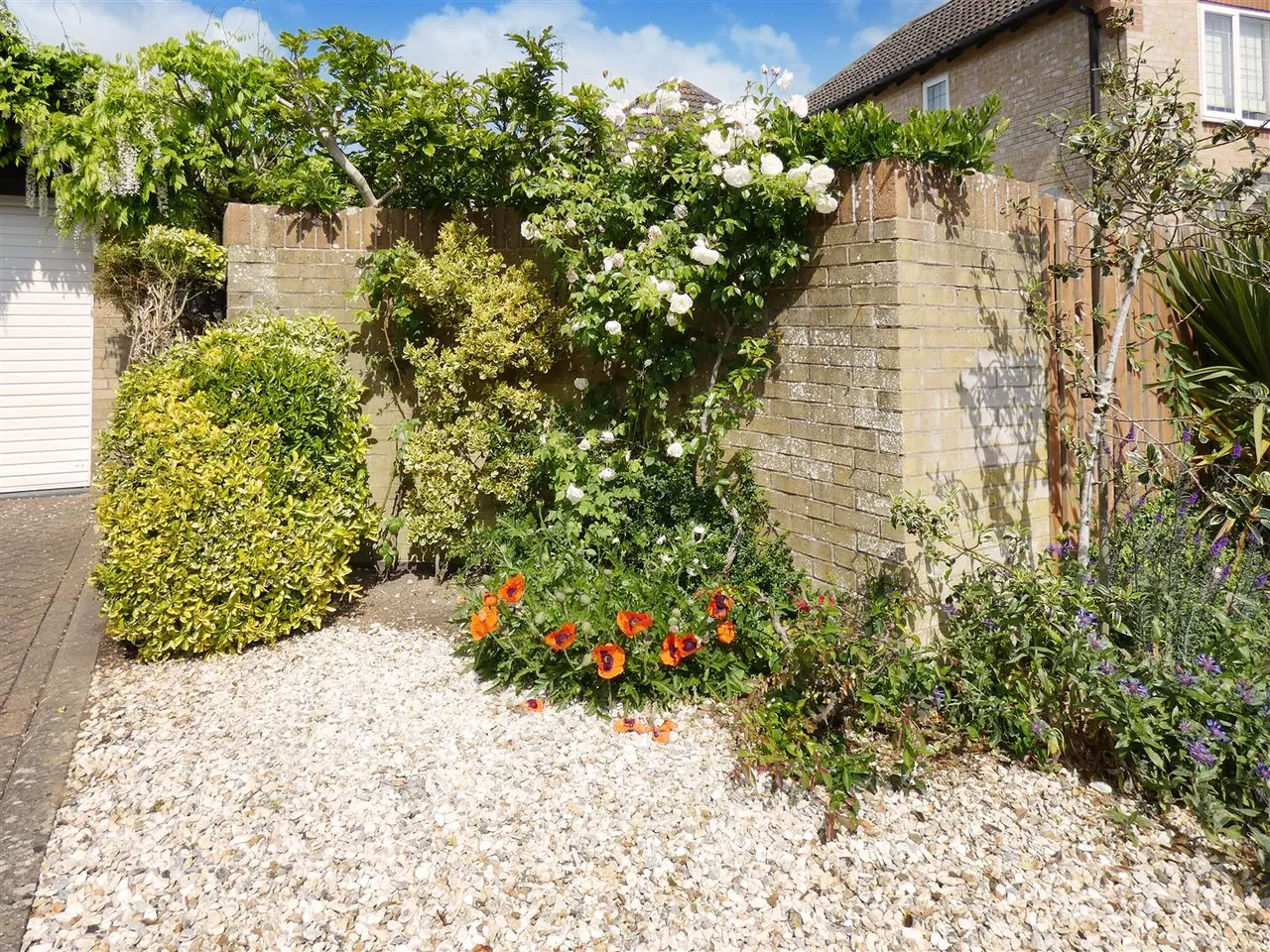 Hamilton Drive, Rustington, photo 22