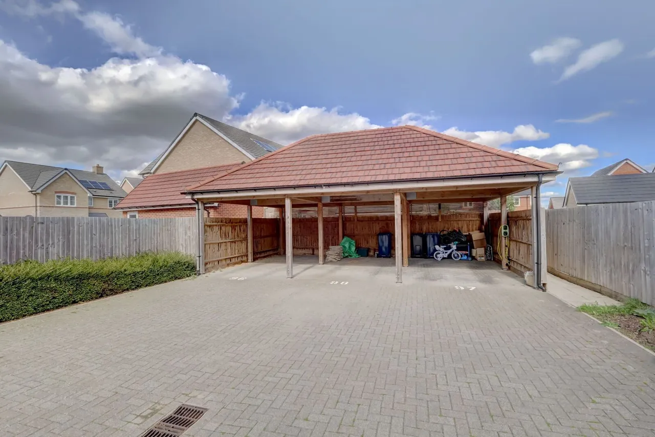 Autumn Drive, Princes Risborough, HP27, photo 10