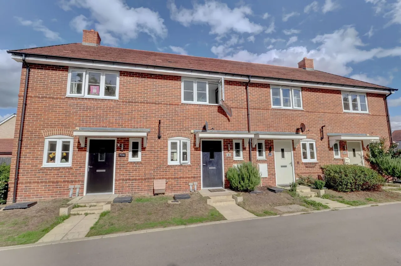 2 bed house for sale, Autumn Drive, Princes Risborough, HP27