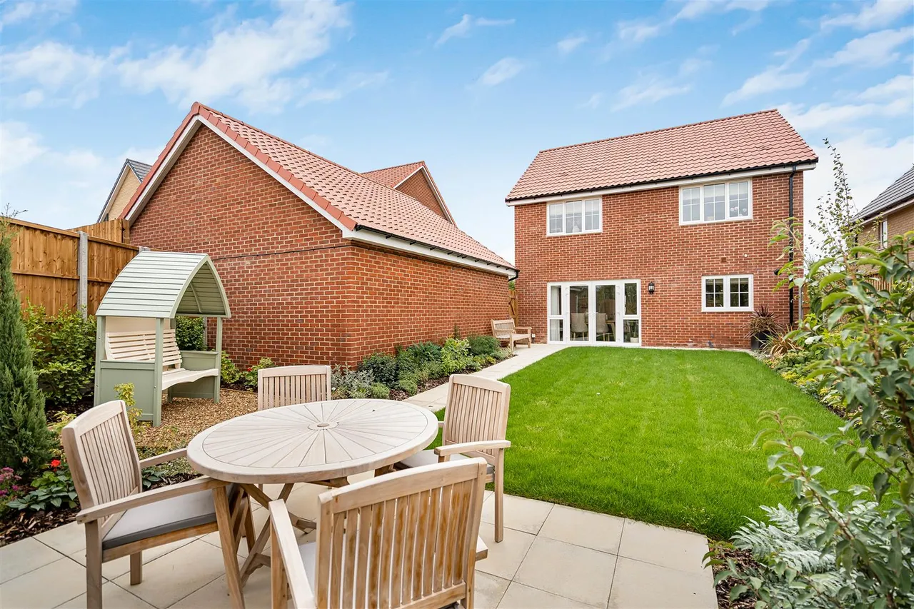 Thaxted Road, Saffron Walden, CB10, photo 9