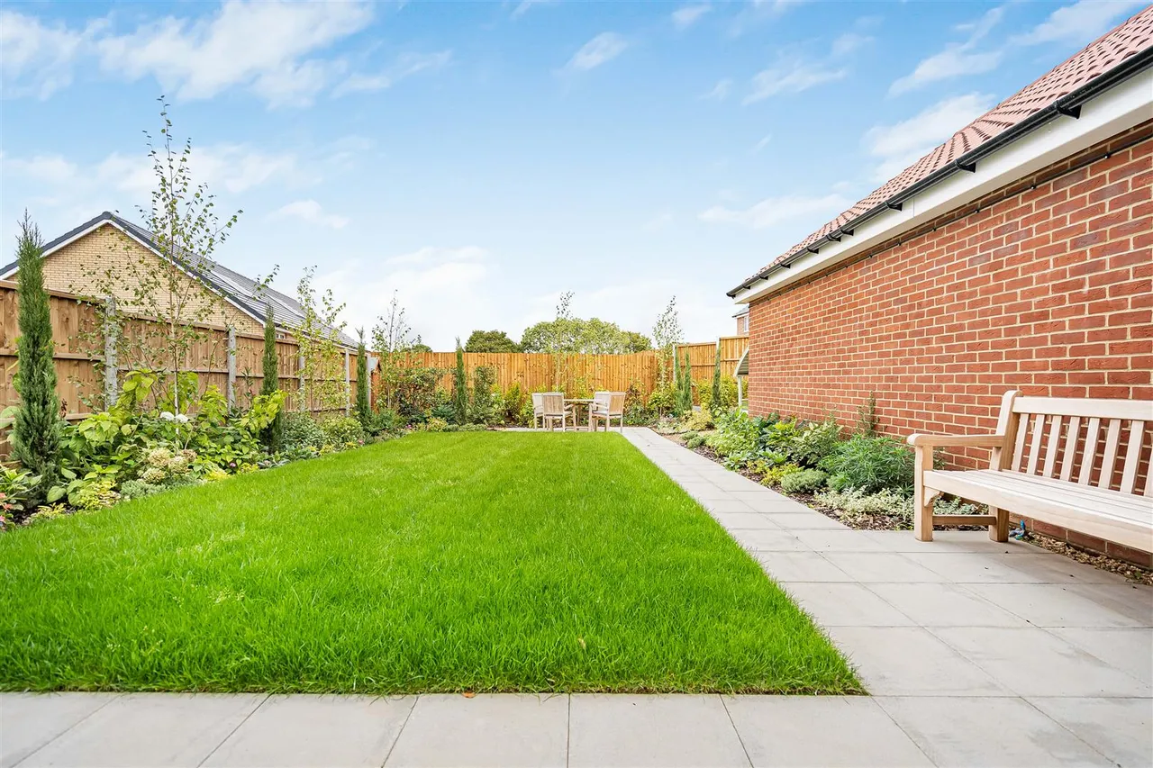 Thaxted Road, Saffron Walden, CB10, photo 21