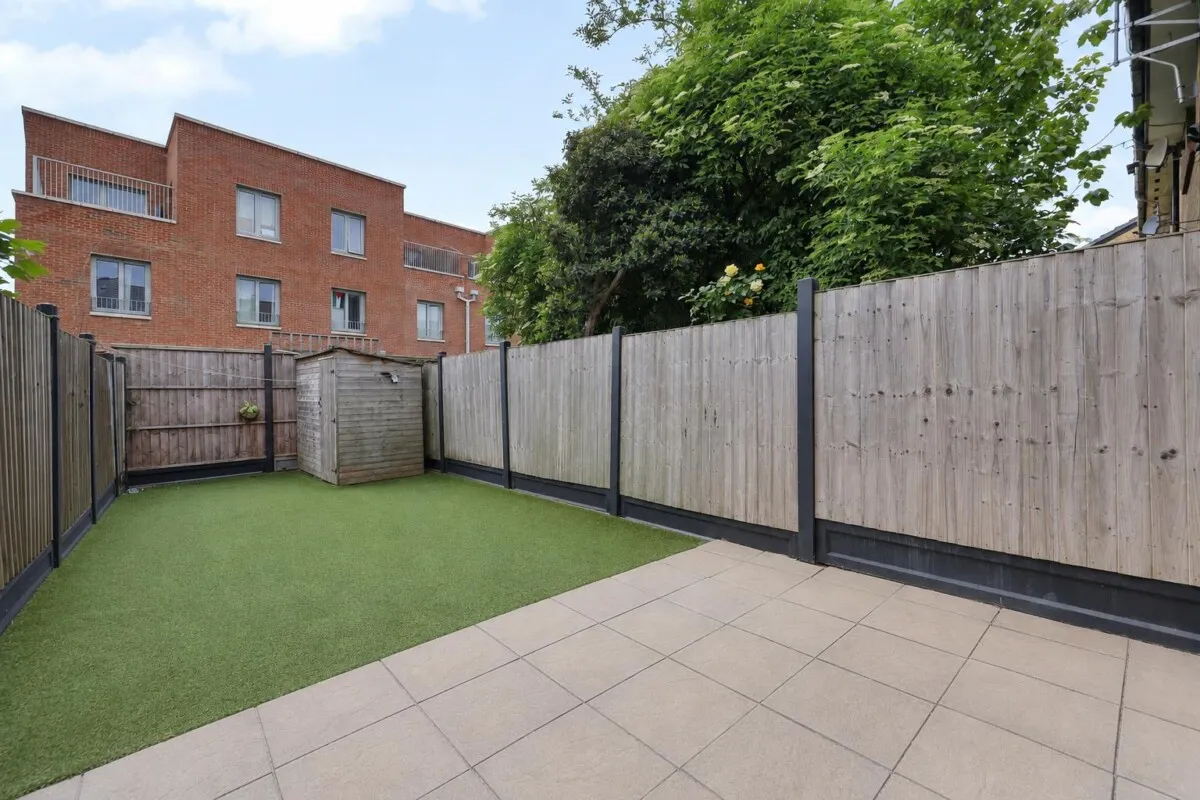 Tom Hood Close, London, E15, photo 19